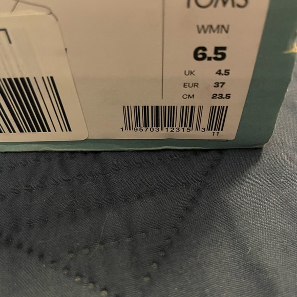 TOMS Women's, Alpargata Mallow Slip-On - Picture 4 of 7